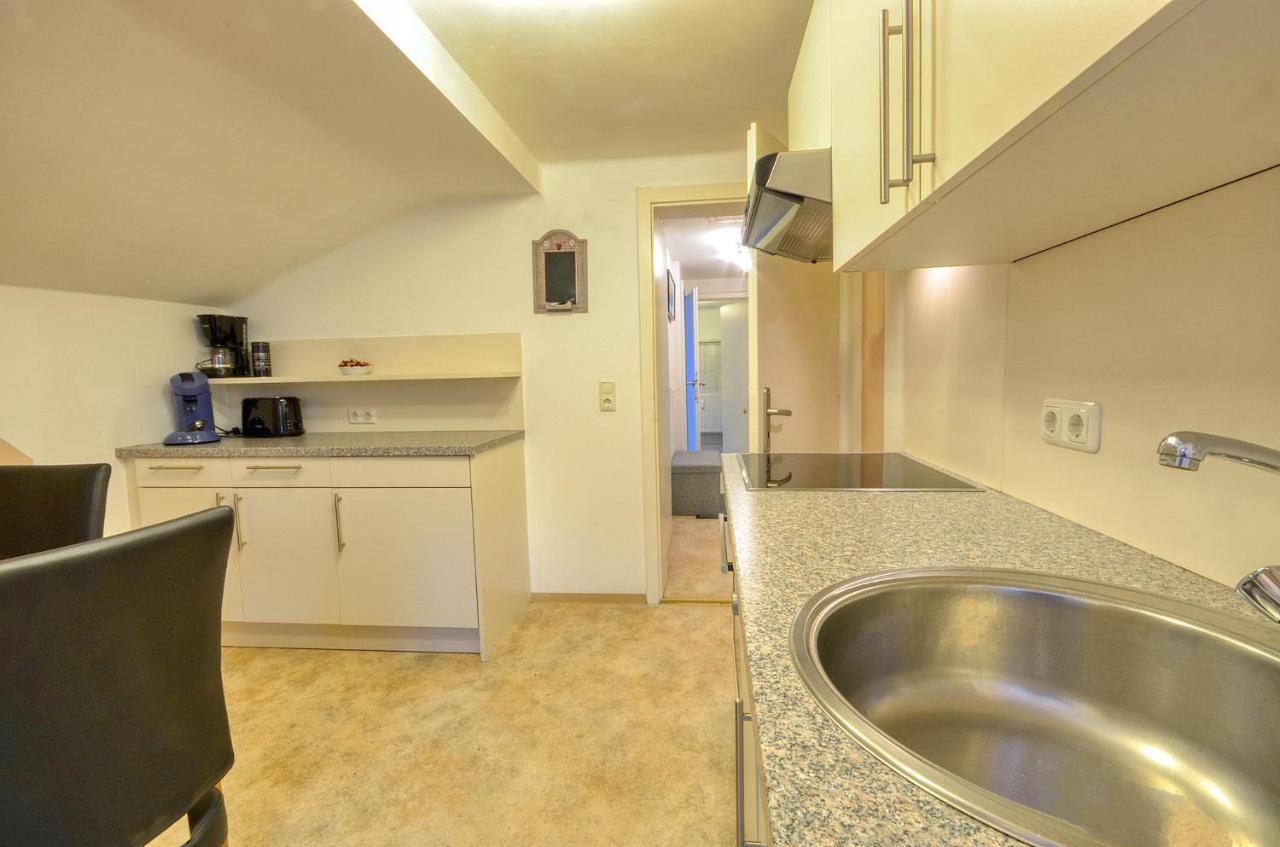 Apartment Lisa - By Alpen Apartments Zell am See Bagian luar foto